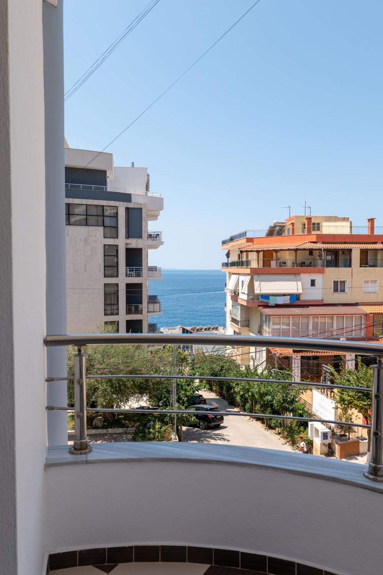 Arel Hotel Sarandë Exterior foto
